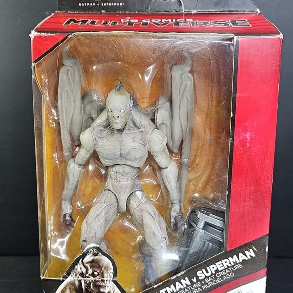 DC Comics Multiverse Batman v Superman Bat Creature 6” Action Figure Sealed Read - Picture 3 of 11